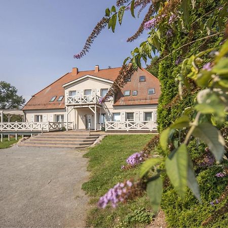 베르겐 아우프 뤼겐 Ruhig Und Idyllische Lage, Strandnah, Gratis Nutzung Vom Ahoi Erlebnisbad Und Sauna In Sellin - Gutshaus Silvitz Fewo 02 아파트 외부 사진